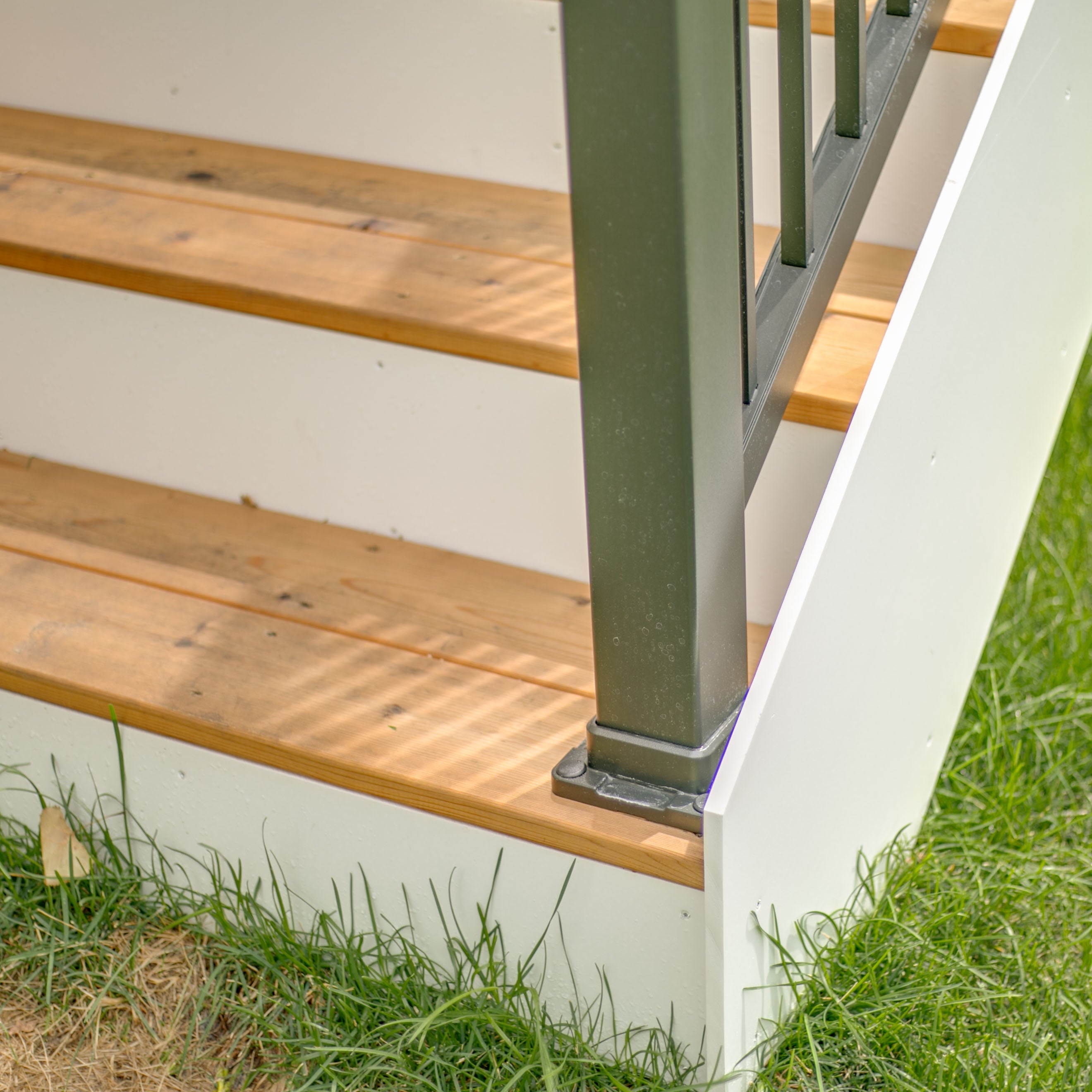 Fascia and Riser – Pro Deck Supply